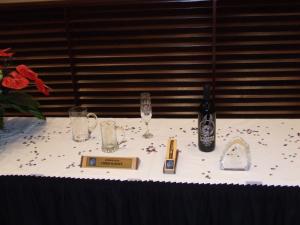 thm_mw_50th_001.jpg